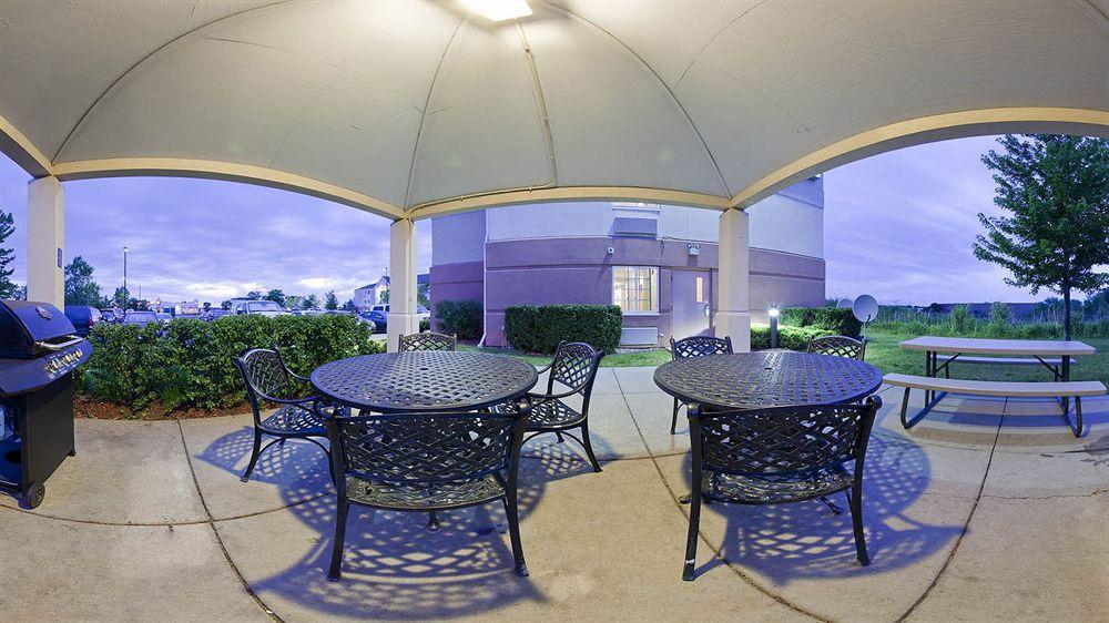 Hotel Sonesta Simply Chicago 3*
