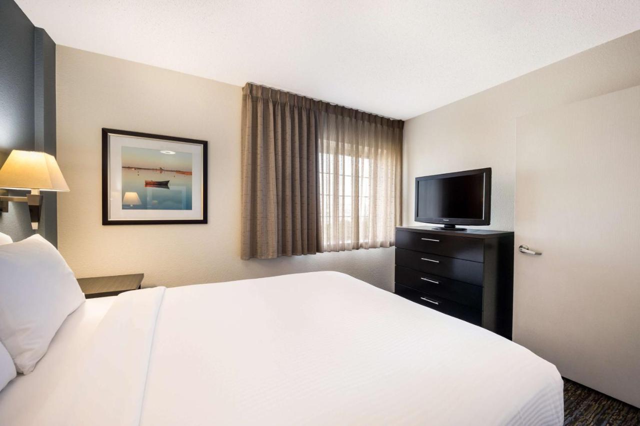 Hotel Sonesta Simply Chicago 3*