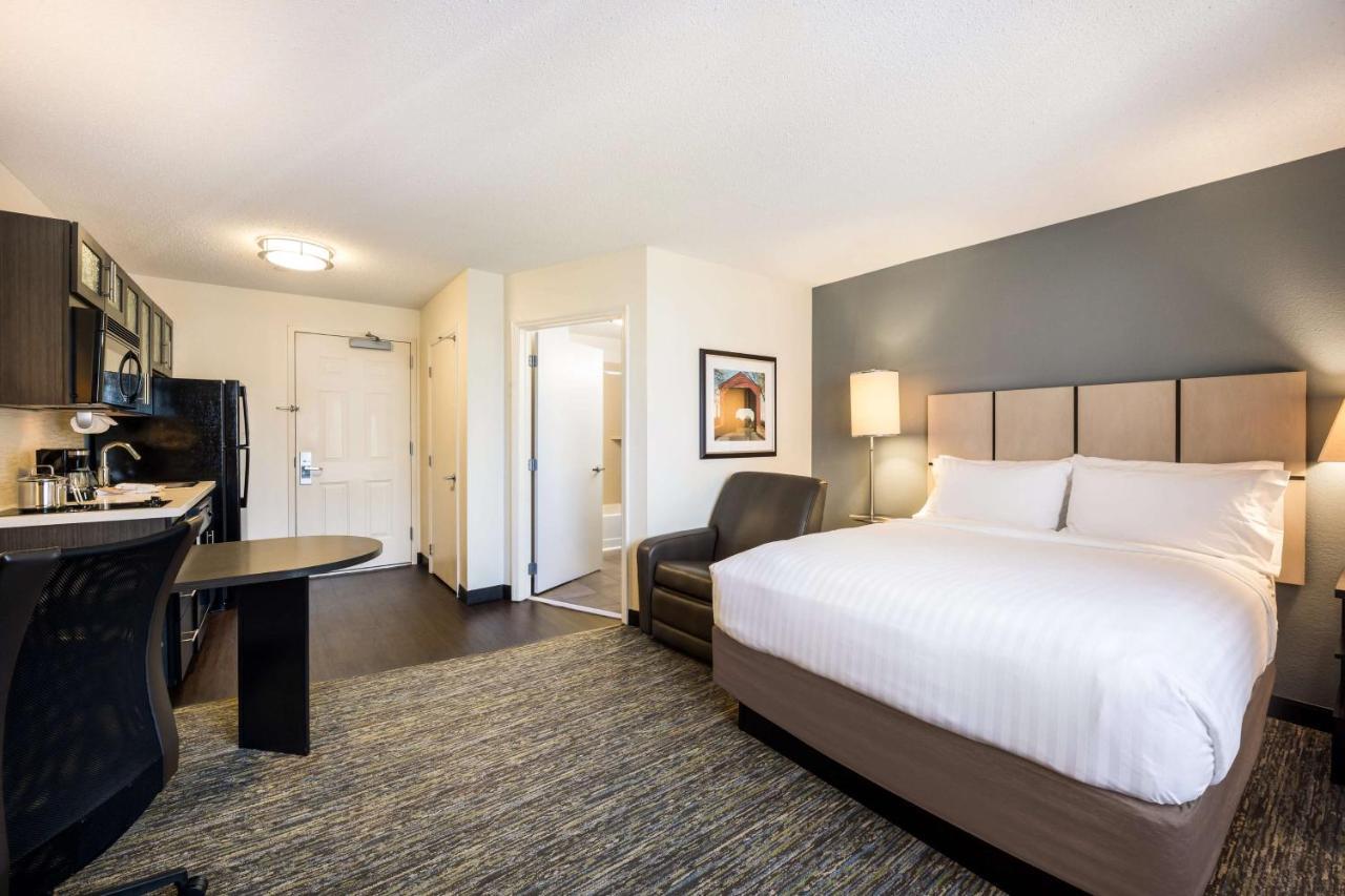 Sonesta Simply Chicago Waukegan